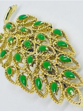 Gerry's Vintage Gold Tone Leaf Green Beaded Leaves Brooch Pin Mint Condition